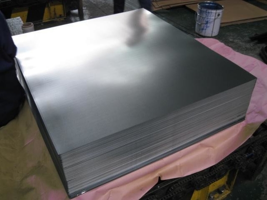 AA3003 H24 Hoogglanzend zwart gecoate aluminiumplaat Polyester gecoate aluminiumplaat voor gootmateriaal