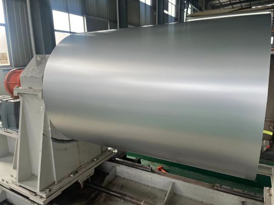 24 Gauge X 48 Inch Aluminium legering 3105 PVDF Verf Voorgeverfde aluminium spoel voor het bouwen van daken & gevels Panel Doel