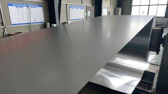 22 Gauge Dik AA3005 Decoratief en Functioneel Grijs Gecoate Aluminiumplaat Voor Bekleding