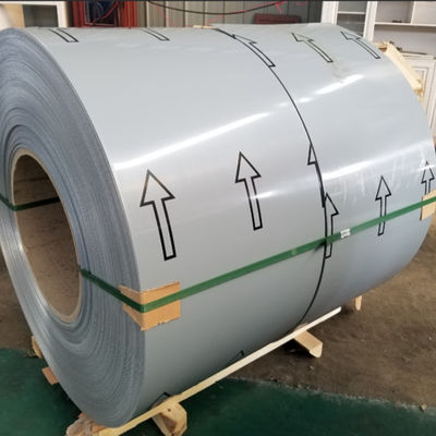 Voorgeverfde aluminium spoel Breedte 300-2650 mm Kleurbedekte aluminiumplaat Proef en vrije coating oppervlakte afwerking Kleurbedekte
