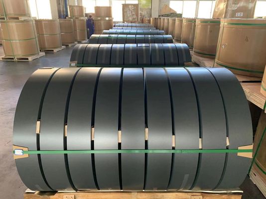 legering 3105 1,2 mm × 1250 mm Kleur coating Aluminium strip trim spoel