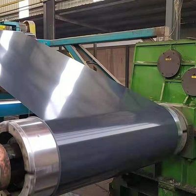 Aluminiumlegering 3003 1,00 mm Dikte Architectonische voorgeschilderde aluminium spoel voor gordijnwanden Gevelpaneel productie