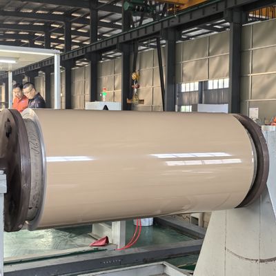 Aluminiumlegering 3105 0,80 mm dikte Architecturale voorschilderde aluminium spoel voor gordijnmuren gevelpaneel produceren