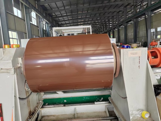 Legering 3003 PVDF gelakte aluminiumplaat 0,96 mm dik x 48 '' Breedte Pre-geschilderde aluminium spoel voor metalen commerciële dakbedekking