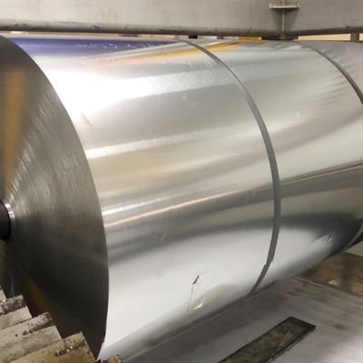legering 3105 0,2 mm voorgeverfde aluminium spoel voor dessert display tray liners