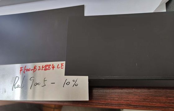 Aluminiumlegering 3105 2,00 mm dikke matte kleur Ral 9005 PVDF Voorgeschilderde aluminium spoel voor vliesgevels Gevelpaneel