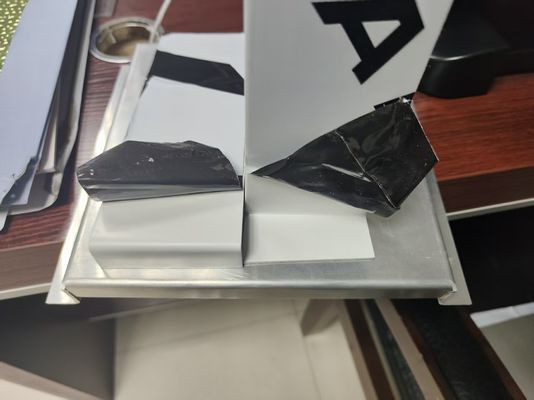 Legering 3003 PPG PVDF gelakte aluminiumplaat 2,00 mm dik × 48 '' breedte, voorgelakt aluminium spoel voor metalen commerciële dakbedekking