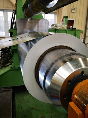 AA1050 H24 0.3MM Voorgeverfde aluminium spoel voor decoratieve strip