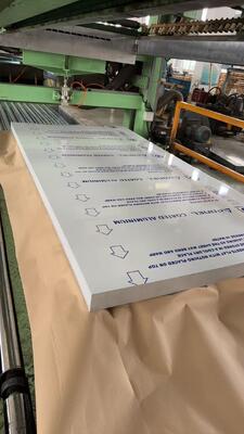 0,080 "dikte 36 inch brede legering 3105 Kynar PVDF matgrijs Ral 7046 kleur voorgeschilderde aluminium spoel voor productie van aluminium dakplaten