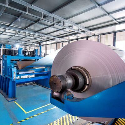 Aluminiumlegering 1060 Aluminium spoel Koeling voor LED-warmteafvoeringsbak dikte 1,0 ̊5,0 mm breedte 800 ̊1200 mm geanodiseerd zwart of natuurlijk hoge warmtegeleiding